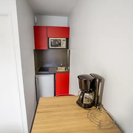 Kosy Le Champ De Mars 아파트호텔 랭스