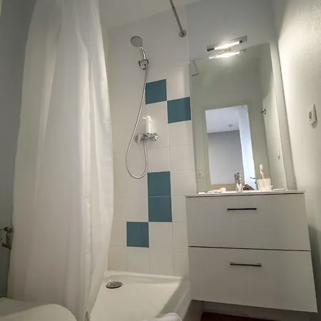 Kosy Le Champ De Mars Aparthotel 3*