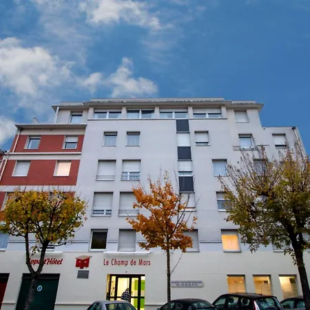 Aparthotel Kosy Le Champ De Mars Remeš