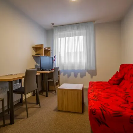 Kosy Le Champ De Mars 3* 랭스