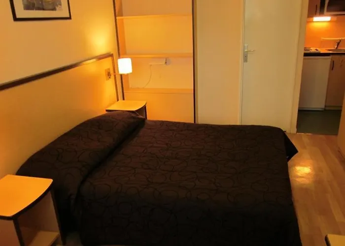 Kosy Le Champ De Mars Reims