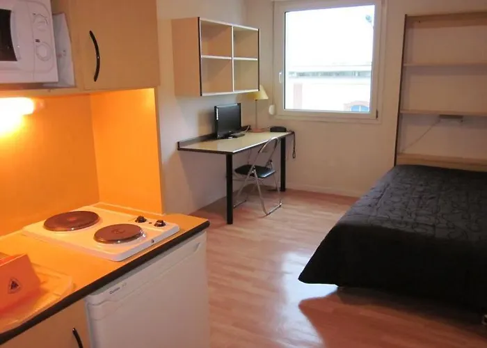 Kosy Le Champ De Mars 3* Reims