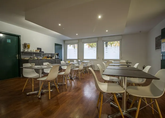 Kosy Le Champ De Mars Aparthotel Reims