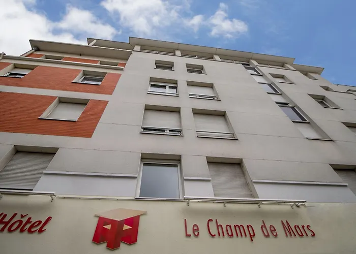 Kosy Le Champ De Mars Aparthotel Reims