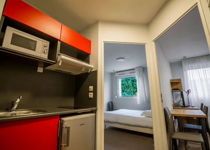 Kosy Le Champ De Mars 3*