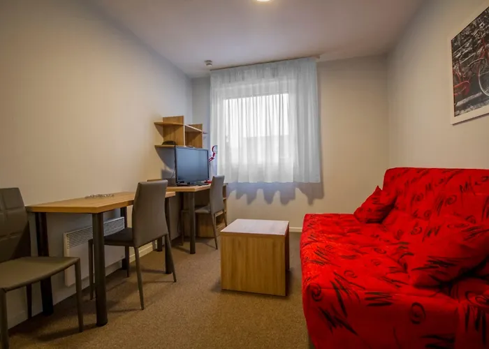 Kosy Le Champ De Mars 3* Reims