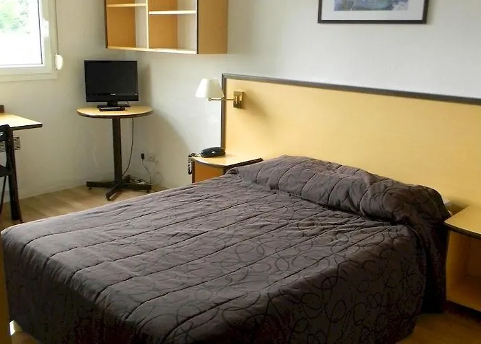 Kosy Le Champ De Mars Aparthotel Reims