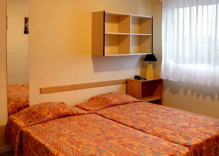 Kosy Le Champ De Mars 3* Reims