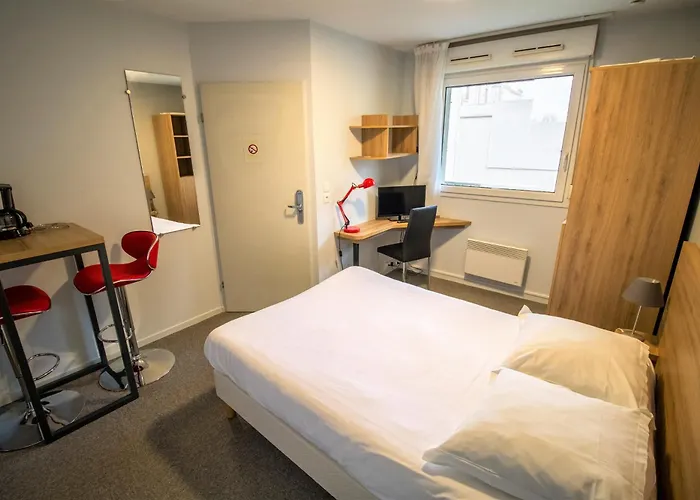 Apartahotel Kosy Le Champ De Mars Reims