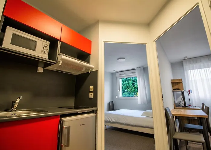 Kosy Le Champ De Mars 3*