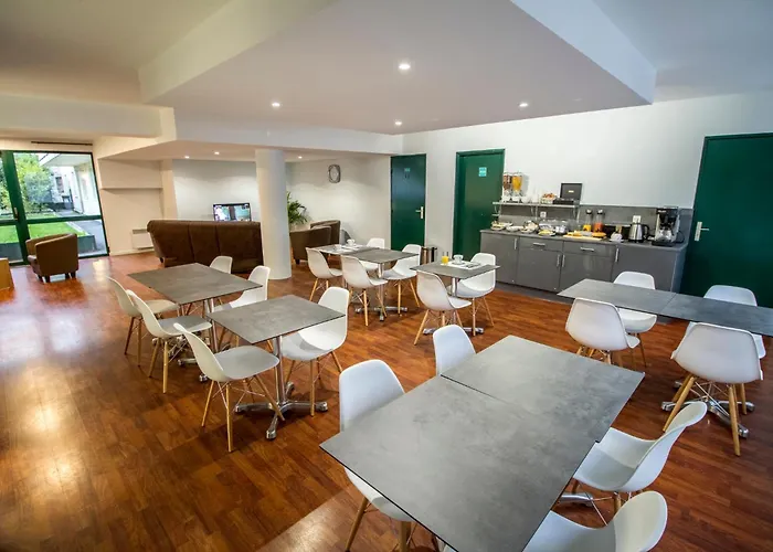 Kosy Le Champ De Mars 3*