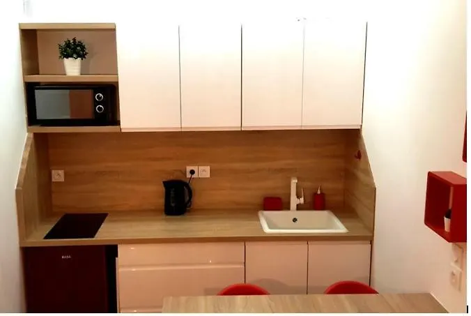 Aparthotel Kosy Le Champ De Mars 3*